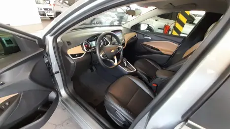 CHEVROLET Onix Sedan 1.0 12V 4P FLEX PREMIER 2 TURBO AUTOM�TICO, Foto 4