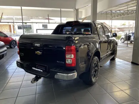 CHEVROLET S10 2.8 12V HIGH COUNTRY CABINE DUPLA 4X4 TURBO DIESEL AUTOMTICO, Foto 4