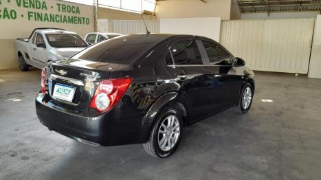 CHEVROLET Sonic Sedan 1.6 16V 4P LTZ FLEX AUTOM�TICO, Foto 10