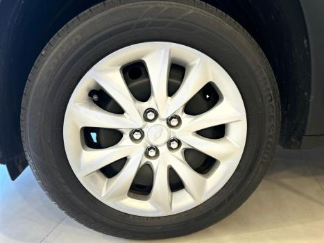 CHEVROLET Tracker 1.0 12V 4P FLEX TURBO AUTOM�TICO, Foto 8