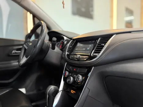 CHEVROLET Tracker 1.4 16V 4P FLEX MIDNIGHT TURBO AUTOM�TICO, Foto 9