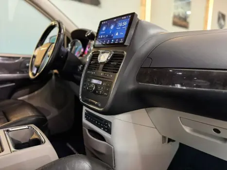 CHRYSLER Town & Country 3.6 V6 12V 4P LIMITED AUTOM�TICO, Foto 10