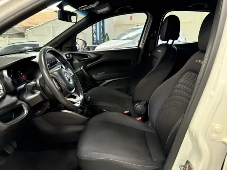 FIAT Argo 1.3 4P FIREFLY FLEX TREKKING, Foto 19 FIAT Argo 1.3 4P FIREFLY FLEX TREKKING, Foto 19