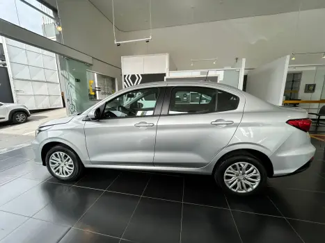 FIAT Cronos 1.3 4P FLEX DRIVE, Foto 4