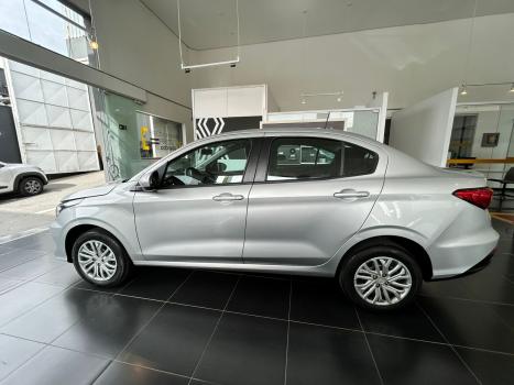 FIAT Cronos 1.3 4P FLEX DRIVE AUTOM�TICO CVT, Foto 4