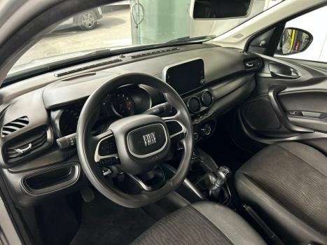 FIAT Cronos 1.3 4P FLEX DRIVE AUTOM�TICO CVT, Foto 14
