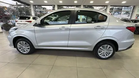 FIAT Cronos 1.3 4P FLEX DRIVE AUTOM�TICO CVT, Foto 4