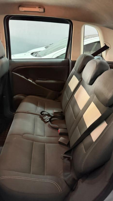 FIAT Idea 1.6 16V 4P ESSENCE FLEX, Foto 4