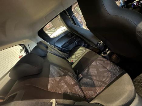 FIAT Mobi 1.0 4P FLEX DRIVE FIRE FLY, Foto 9 FIAT Mobi 1.0 4P FLEX DRIVE FIRE FLY, Foto 9