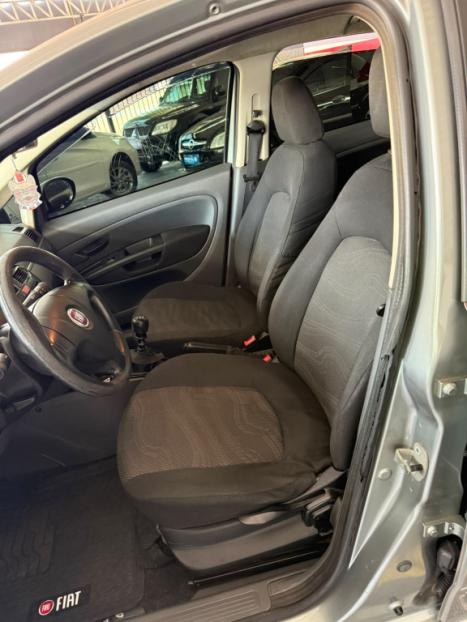 FIAT Punto 1.4 4P HLX FLEX, Foto 6