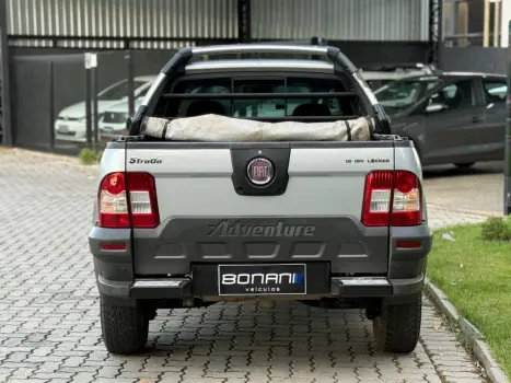 FIAT Strada 1.8 16V FLEX ADVENTURE LOCKER CABINE ESTENDIDA, Foto 6