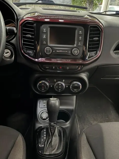 FIAT Toro 1.8 16V 4P FLEX FREEDOM AUTOM�TICO, Foto 7