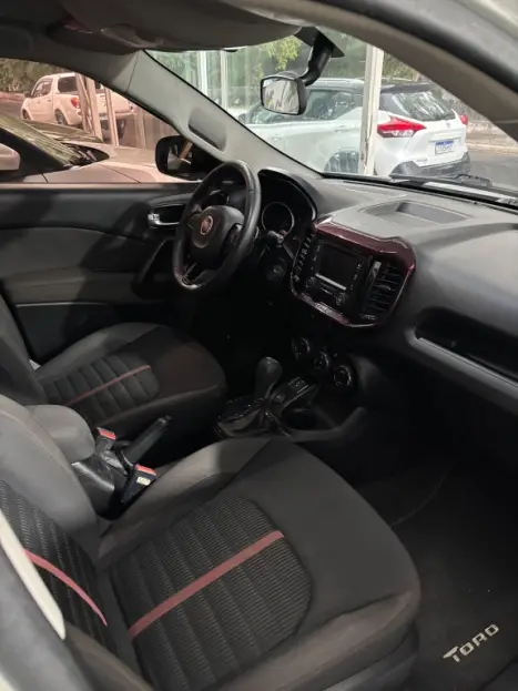 FIAT Toro 1.8 16V 4P FLEX FREEDOM AUTOM�TICO, Foto 8