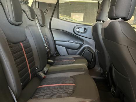 FIAT Toro 1.8 16V 4P FLEX FREEDOM AUTOM�TICO, Foto 15