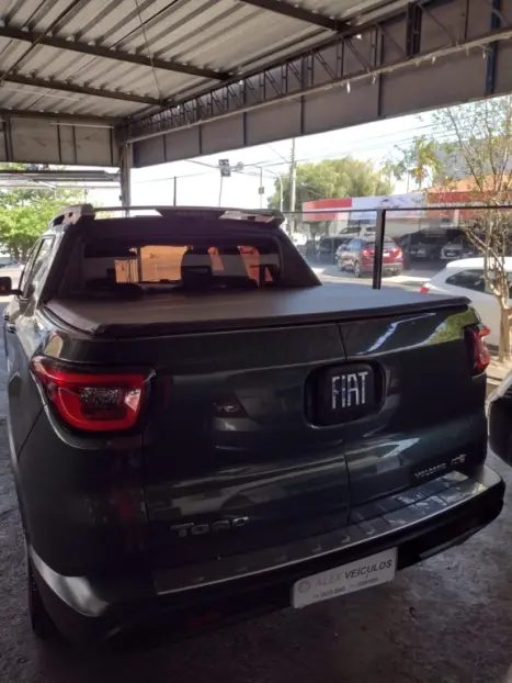 FIAT Toro 2.0 16V 4P VOLCANO 4WD TURBO DIESEL AUTOMÁTICO, Foto 4 FIAT Toro 2.0 16V 4P VOLCANO 4WD TURBO DIESEL AUTOMÁTICO, Foto 4