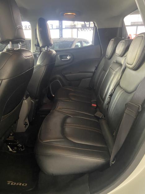 FIAT Toro 2.0 16V 4P VOLCANO 4WD TURBO DIESEL AUTOM�TICO, Foto 9