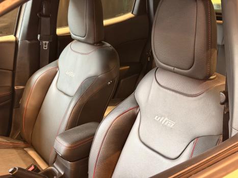 FIAT Toro 2.0 16V 4P 4WD ULTRA TURBO DIESEL AUTOM�TICO, Foto 3