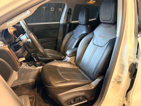 FIAT Toro 2.0 16V 4P VOLCANO 4WD TURBO DIESEL AUTOM�TICO, Foto 3