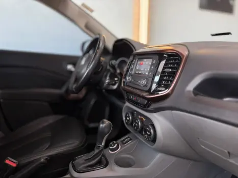 FIAT Toro 2.0 16V 4P VOLCANO 4WD TURBO DIESEL AUTOM�TICO, Foto 9