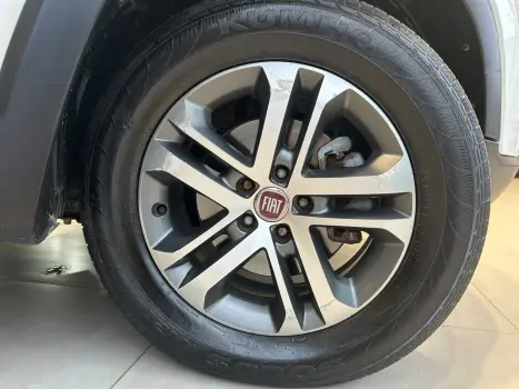 FIAT Toro 2.0 16V 4P VOLCANO 4WD TURBO DIESEL AUTOMÁTICO, Foto 4