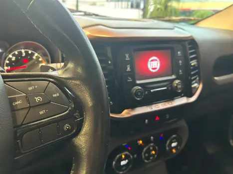 FIAT Toro 2.0 16V 4P VOLCANO 4WD TURBO DIESEL AUTOMÁTICO, Foto 17