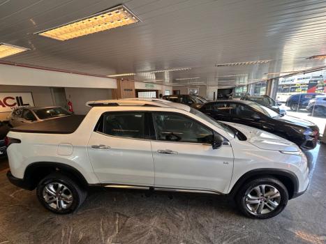 FIAT Toro 2.4 16V 4P MULTIAIR FLEX VOLCANO AUTOM�TICO, Foto 2