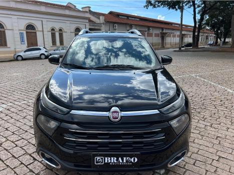 FIAT Toro 2.4 16V 4P MULTIAIR FLEX VOLCANO AUTOM�TICO, Foto 2