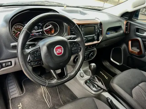 FIAT Toro 2.4 16V 4P MULTIAIR FLEX VOLCANO AUTOM�TICO, Foto 9