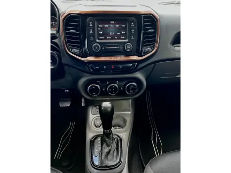 FIAT Toro 2.4 16V 4P MULTIAIR FLEX VOLCANO AUTOM�TICO, Foto 10