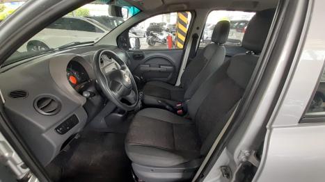 FIAT Uno 1.0 4P FLEX EVO VIVACE CELEBRATION, Foto 4