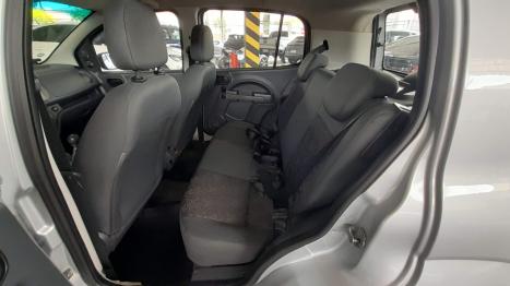 FIAT Uno 1.0 4P FLEX EVO VIVACE CELEBRATION, Foto 7