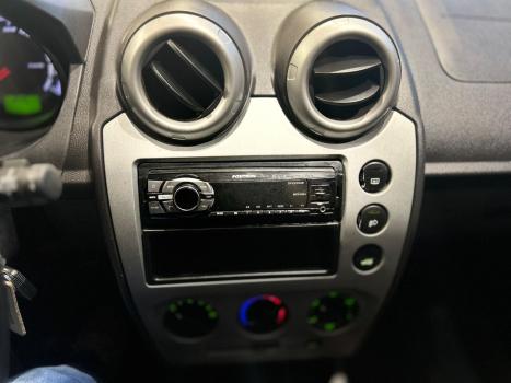 FORD Fiesta Hatch 1.0, Foto 14