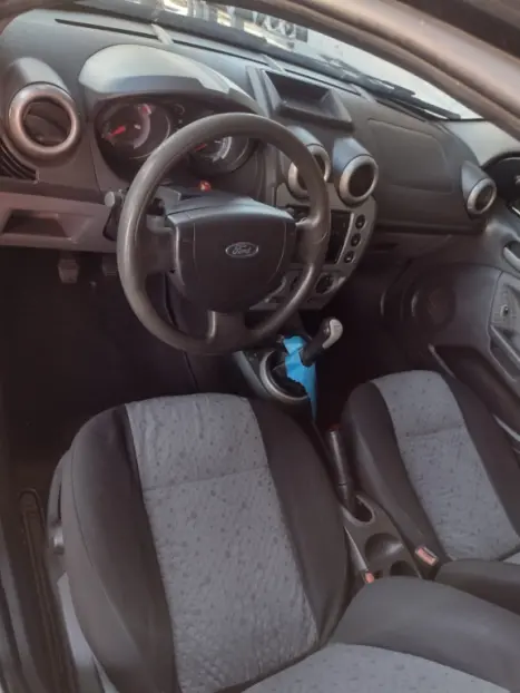 FORD Fiesta Hatch 1.6 CLASS, Foto 4