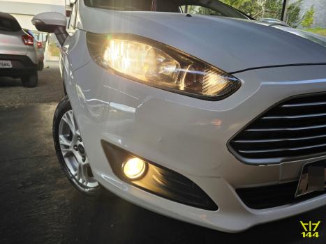 FORD Fiesta Hatch 1.6 16V 4P FLEX SE POWERSHIFT AUTOM�TICO, Foto 4