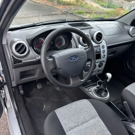 FORD Fiesta Sedan 1.6 4P CLASS FLEX, Foto 8 FORD Fiesta Sedan 1.6 4P CLASS FLEX, Foto 8