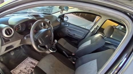 FORD Fiesta Sedan 1.6 4P ROCAM FLEX, Foto 1