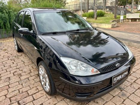 FORD Focus Hatch 2.0 16V 4P GLX, Foto 3