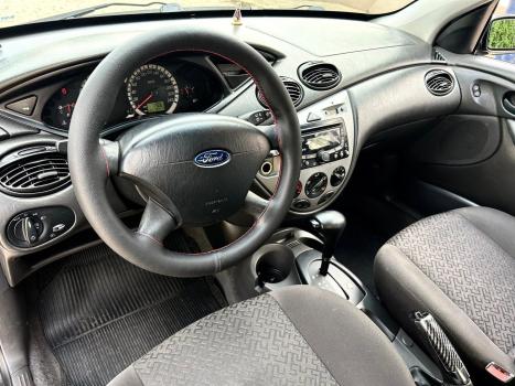 FORD Focus Hatch 2.0 16V 4P GLX, Foto 9