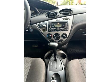 FORD Focus Hatch 2.0 16V 4P GLX, Foto 10