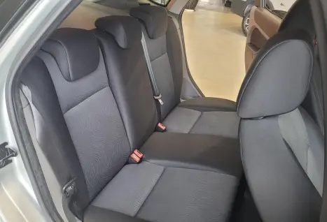 FORD Focus Sedan 1.6 4P GL FLEX, Foto 9 FORD Focus Sedan 1.6 4P GL FLEX, Foto 9