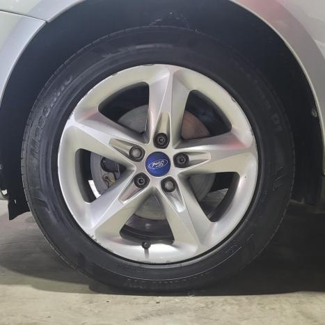 FORD Focus Sedan 1.6 16V 4P GL FLEX, Foto 7