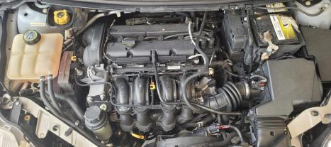 FORD Focus Sedan 1.6 16V 4P GL FLEX, Foto 8
