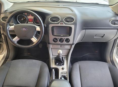 FORD Focus Sedan 1.6 16V 4P GL FLEX, Foto 10