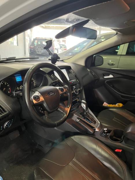 FORD Focus Sedan 2.0 16V 4P FLEX TITANIUM AUTOM�TICO, Foto 9