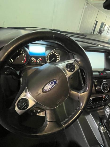 FORD Focus Sedan 2.0 16V 4P FLEX TITANIUM POWERSHIFT AUTOM�TICO, Foto 10