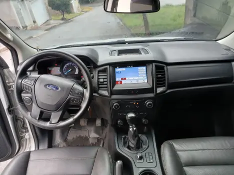 FORD Ranger 2.2 16V XLS DIESEL 4X4 CABINE DUPLA, Foto 6