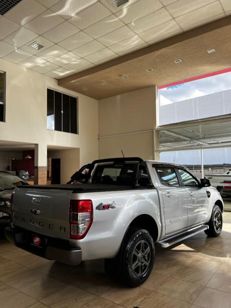FORD Ranger 2.2 16V 4X4 XL DIESEL CABINE DUPLA, Foto 6