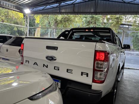 FORD Ranger 2.2 16V XLS DIESEL 4X4 CABINE DUPLA, Foto 10