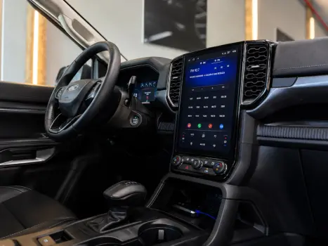 FORD Ranger 3.0 V6 4X4 LIMITED TURBO DIESEL CABINE DUPLA AUTOM�TICO, Foto 8