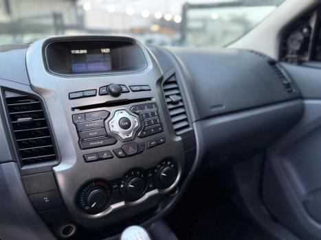 FORD Ranger 3.2 20V XLS 4X4 CABINE SIMPLES TURBO DIESEL, Foto 9